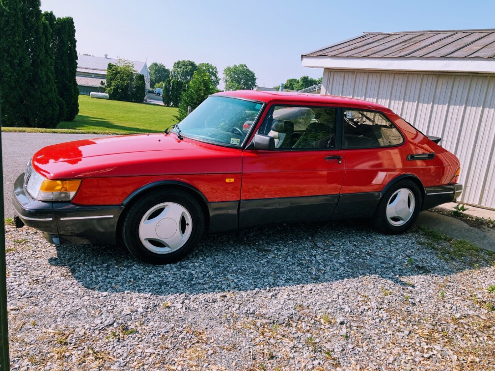 Saab 900