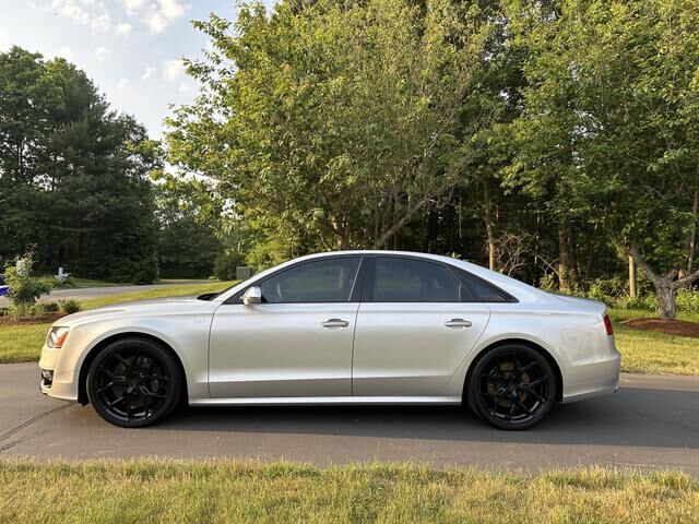 Audi S8