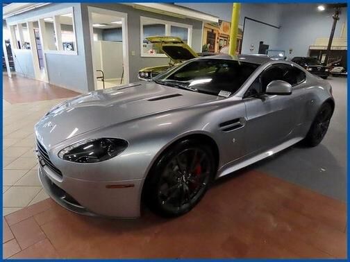 Aston Martin V8 Vantage