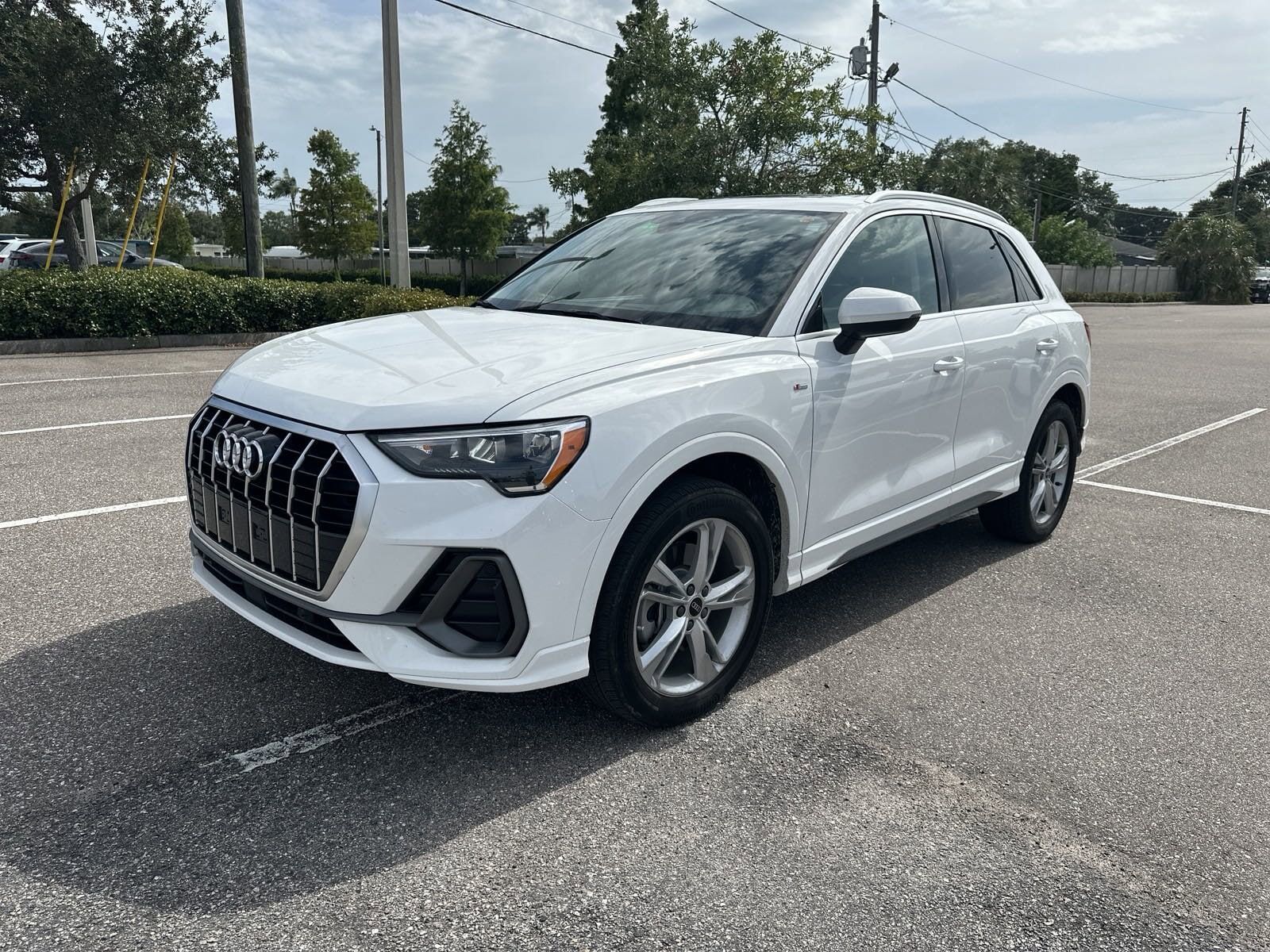 2022 Audi Q3
