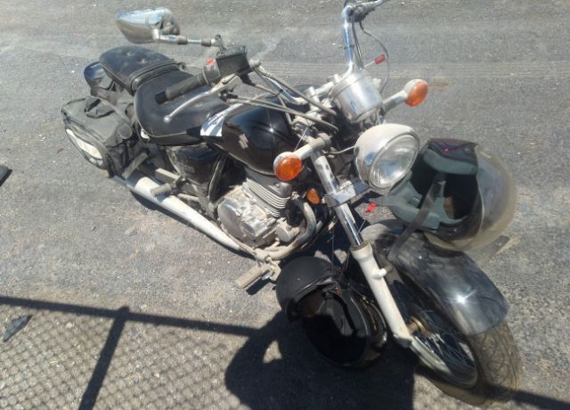 Suzuki GZ250