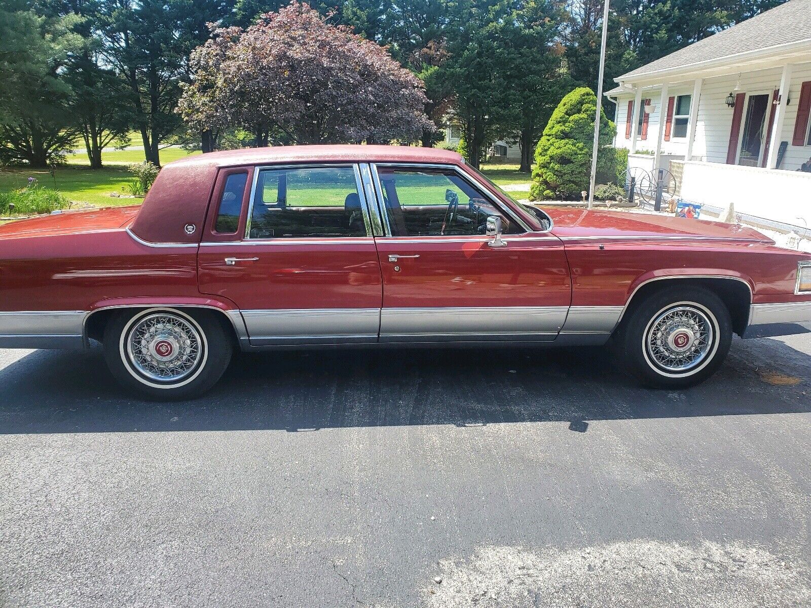 Cadillac Brougham
