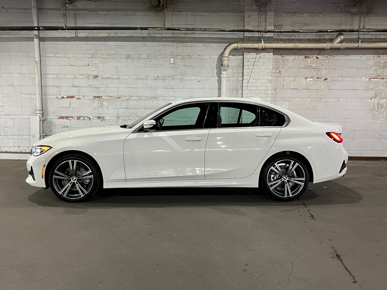 2021 BMW 330i