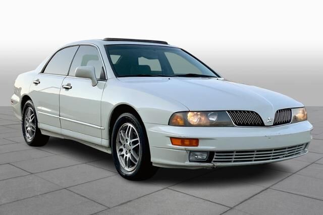 Mitsubishi Diamante