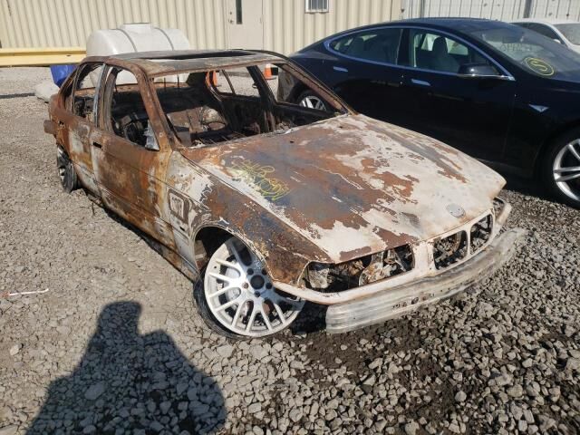 BMW 328i