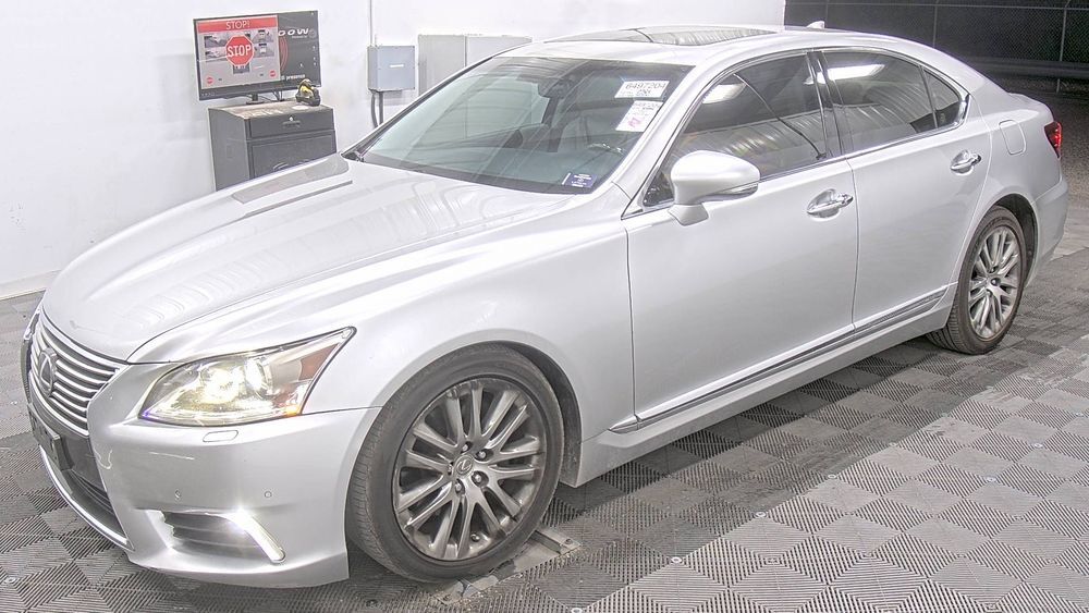 Lexus LS