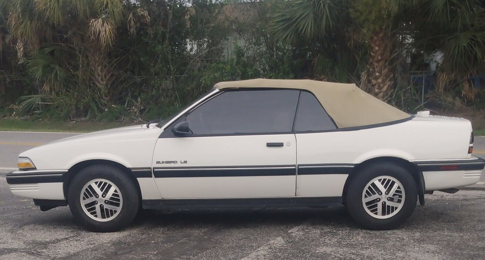 Pontiac Sunbird