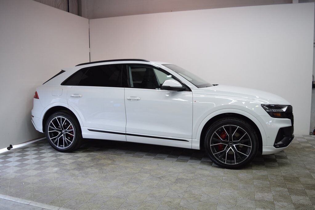 2023 Audi Q8