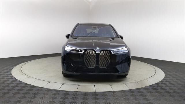 2023 BMW iX