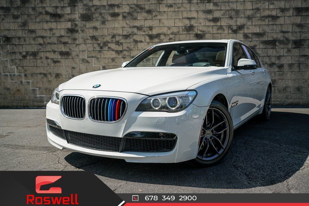 BMW 740i