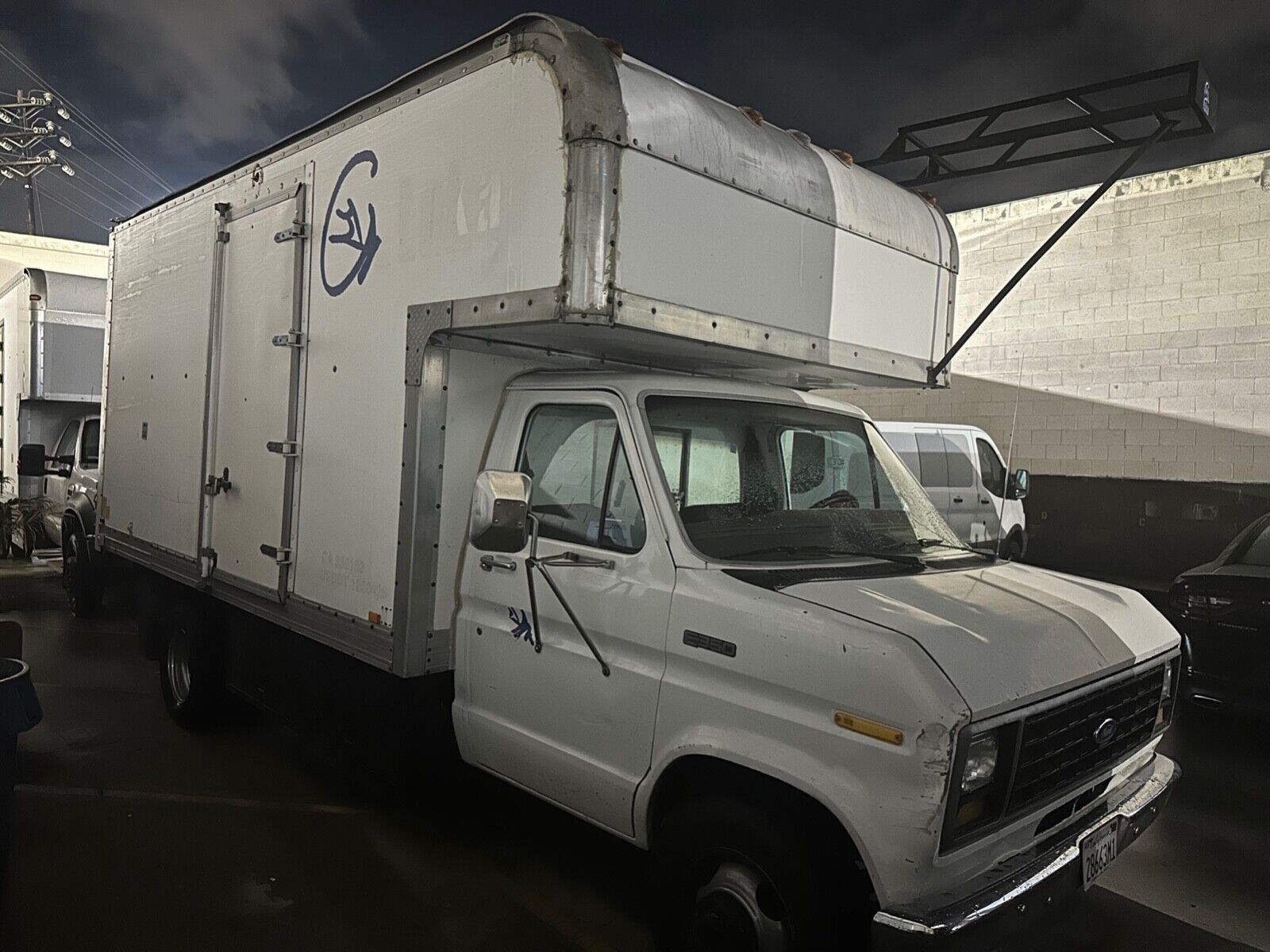 Ford E-350