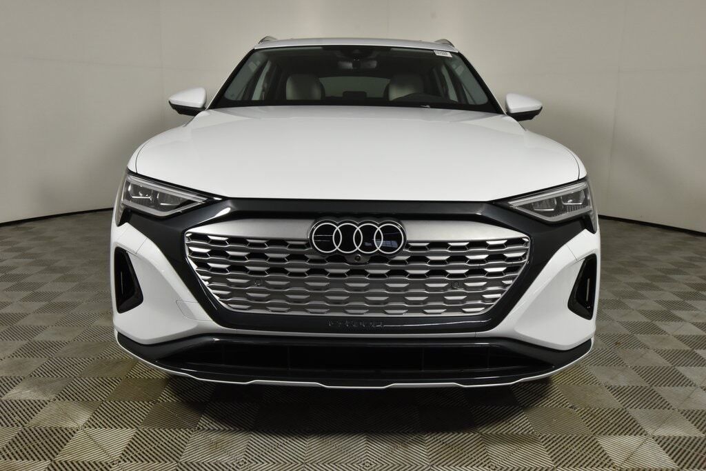 2024 Audi Q8