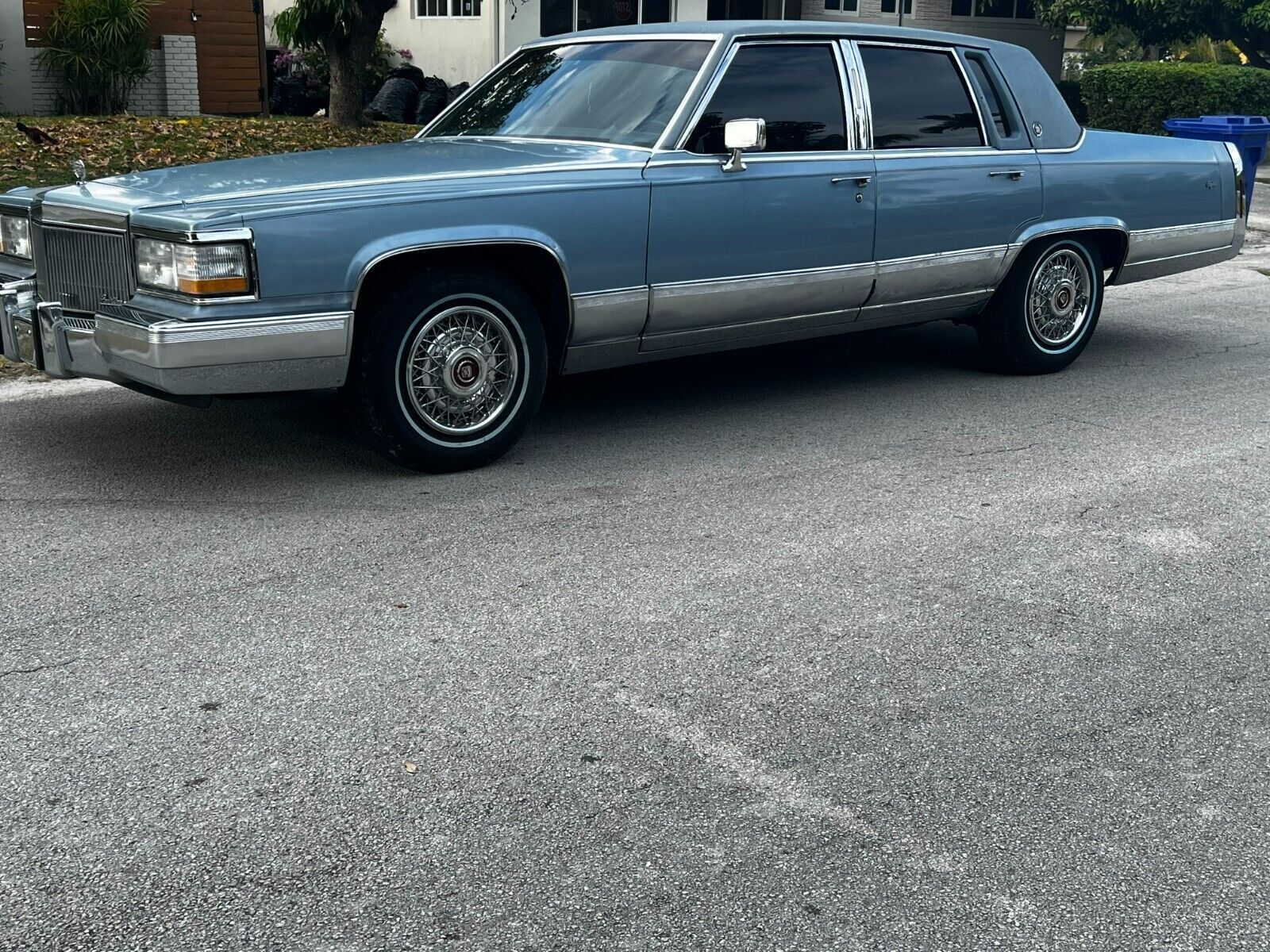 Cadillac Brougham