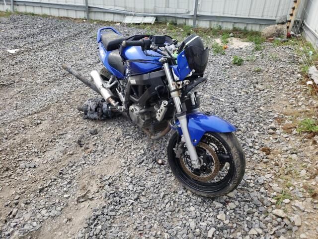 Suzuki SV650/SV650S
