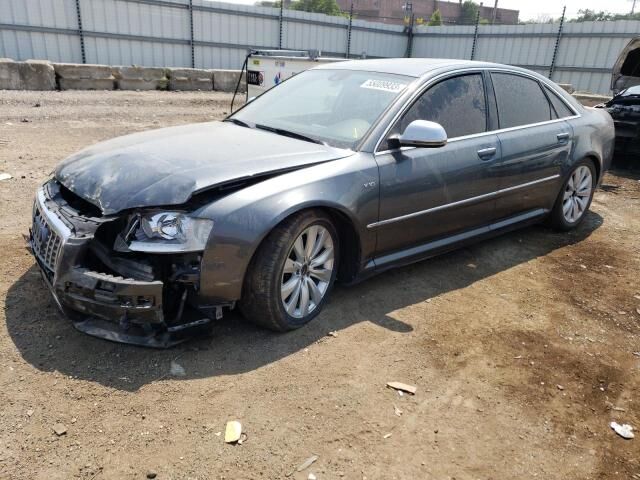 Audi S8