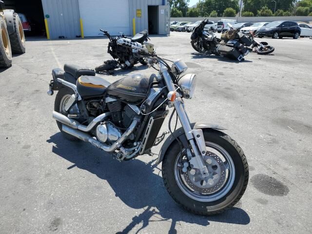 Suzuki VZ800K