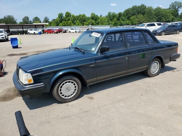 Volvo 240 Series