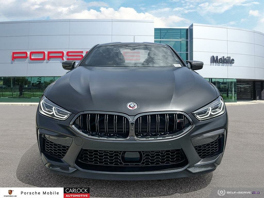 2023 BMW M8