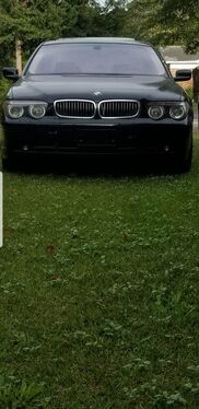 BMW 745i