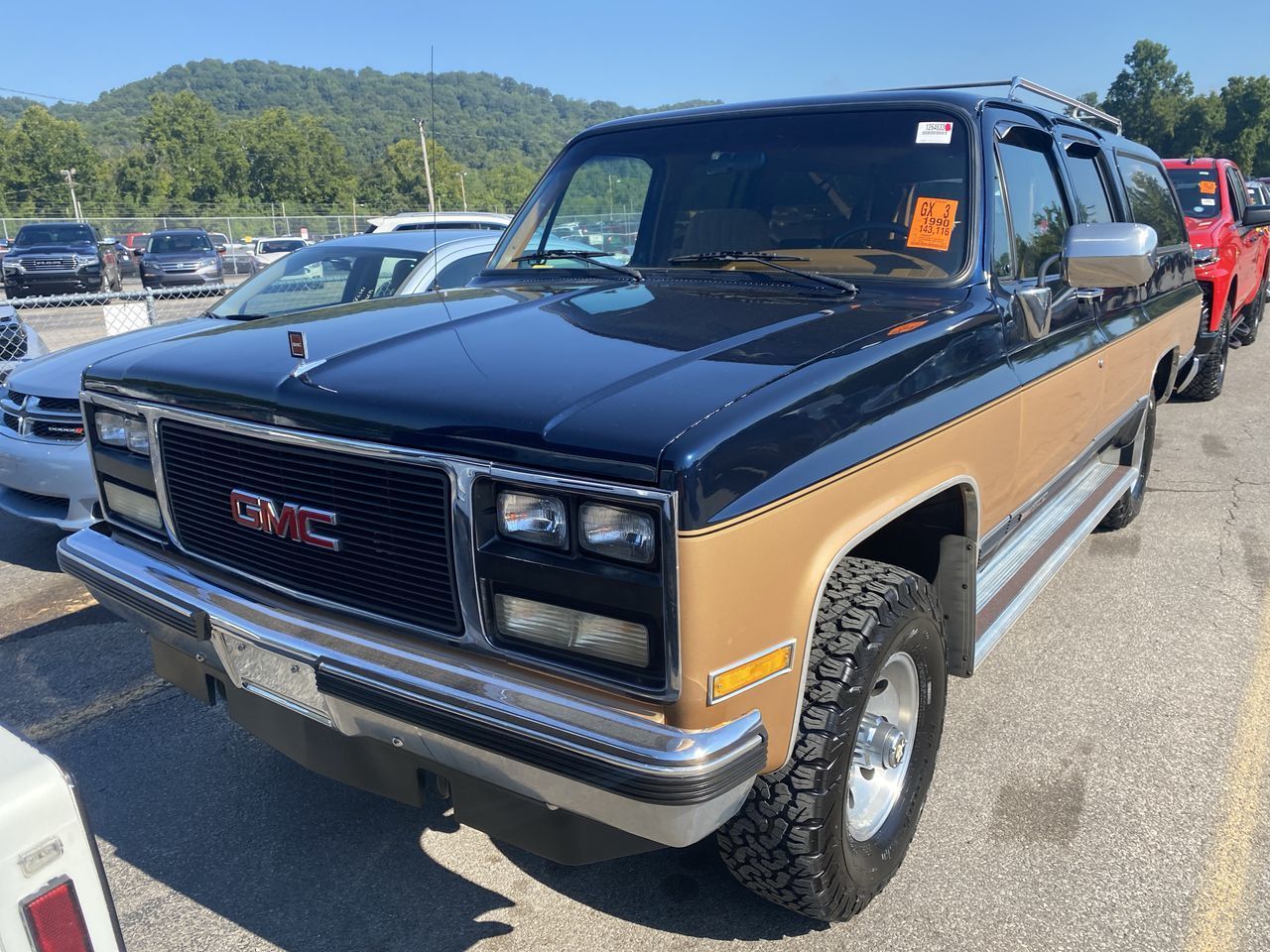 GMC Suburban