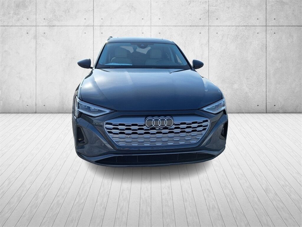 2024 Audi Q8