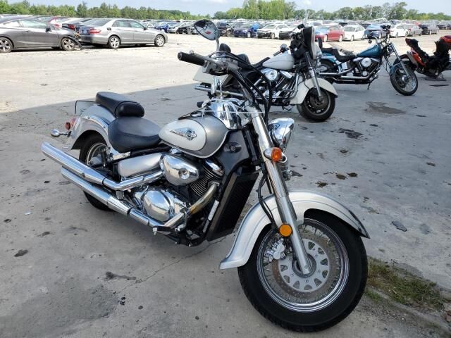 Suzuki VL800K