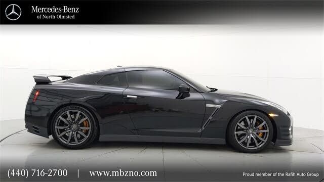 Nissan GT-R