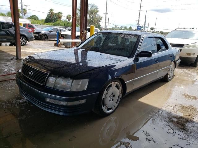 Lexus LS