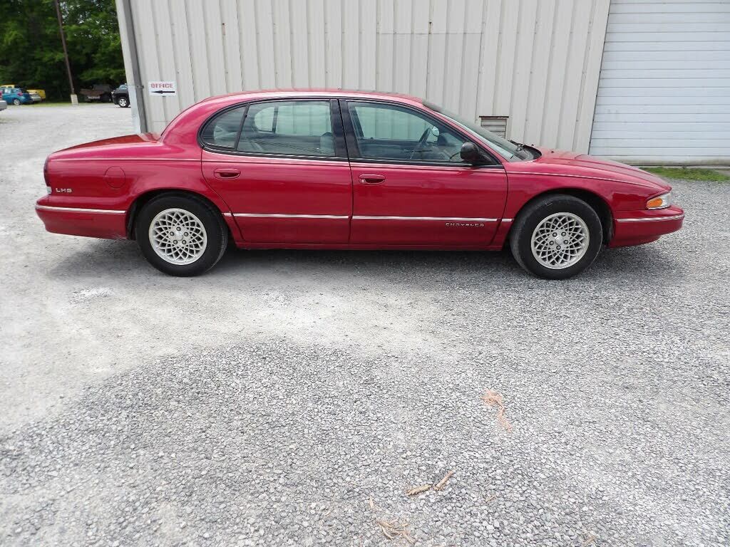 Chrysler LHS