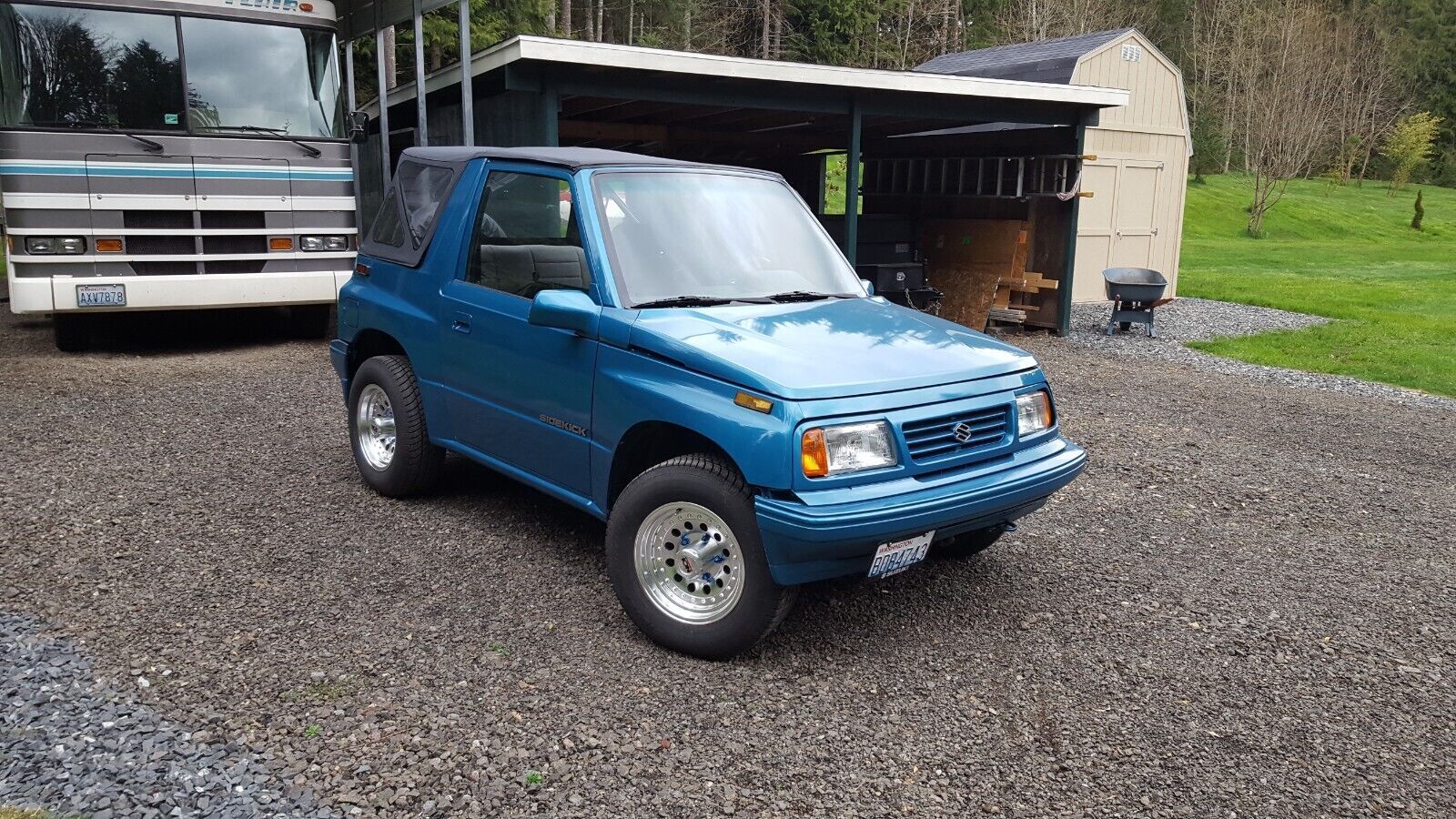 Suzuki Sidekick