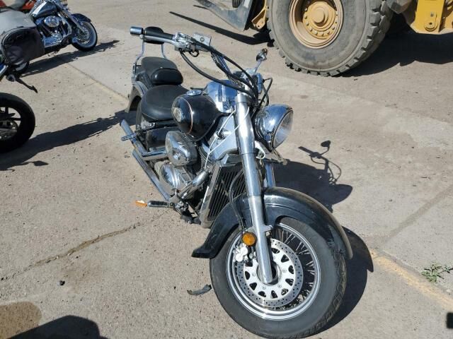 Suzuki VL800K