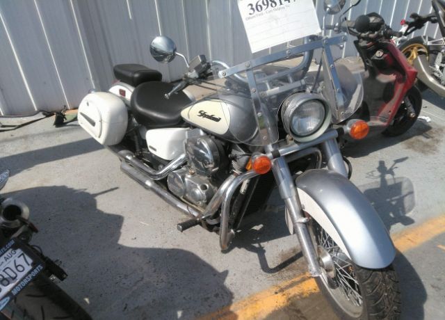 Honda VT750 (Shadow Aero)