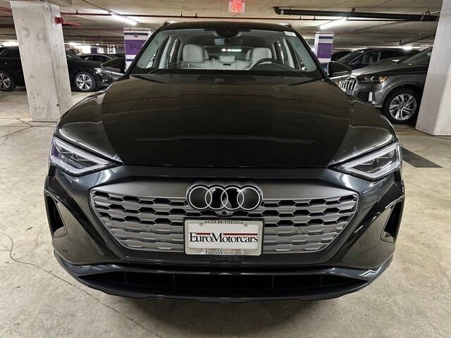 2024 Audi Q8