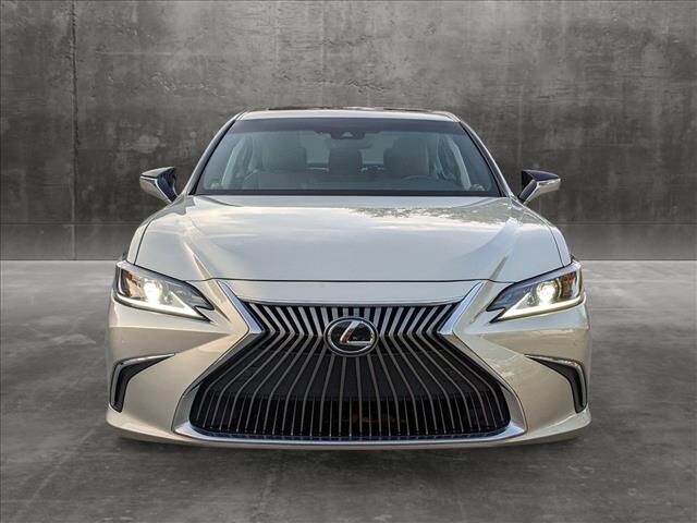 2020 Lexus ES