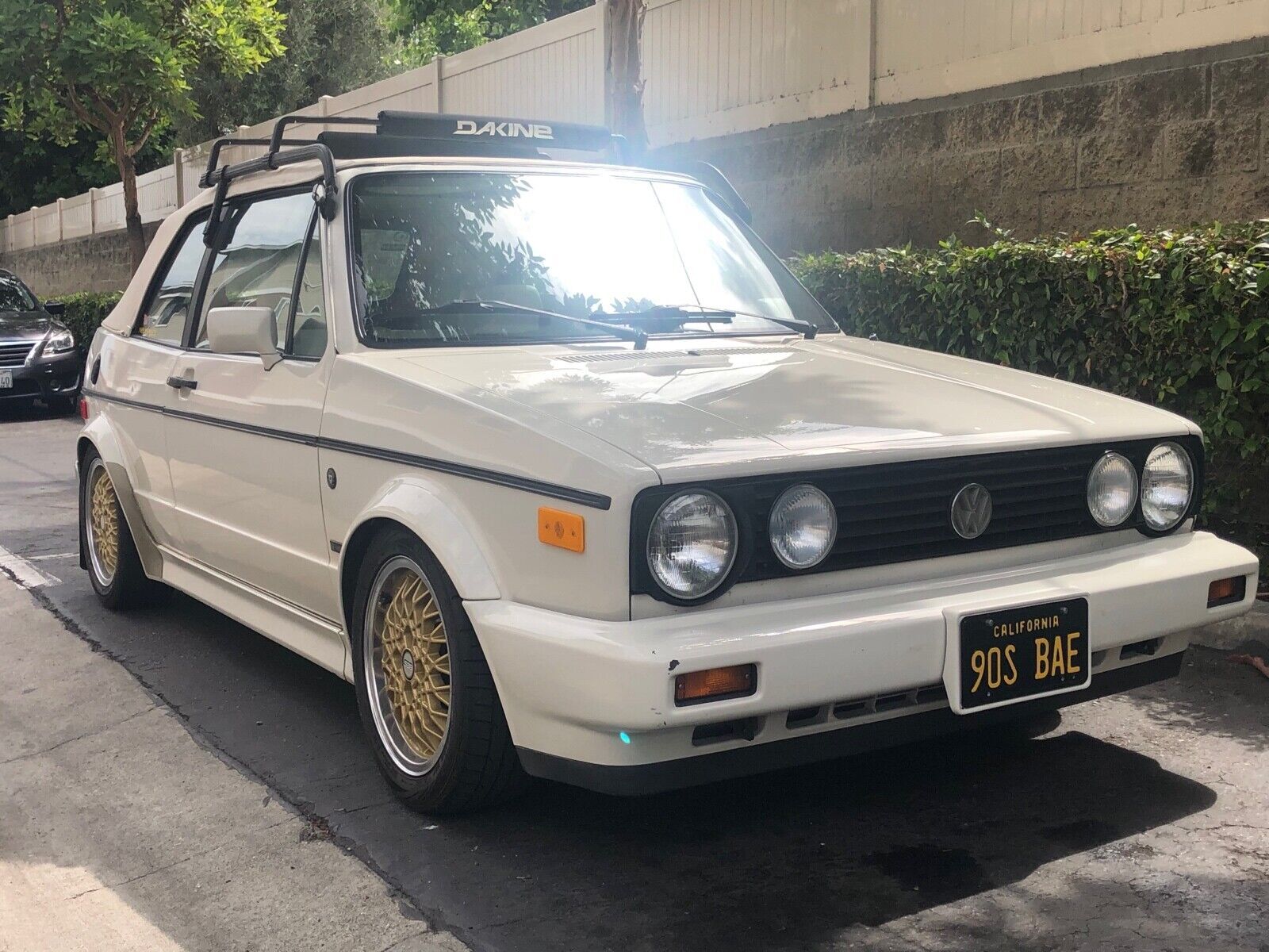 Volkswagen CABRIOLET