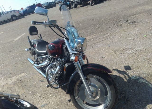 Honda VT1100C2 (SHADOW SABRE)
