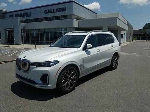 2022 BMW X7