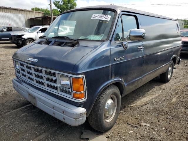 Dodge Ram Van