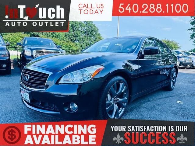 Infiniti M56