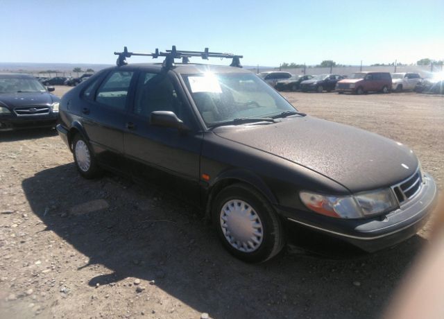 Saab 900