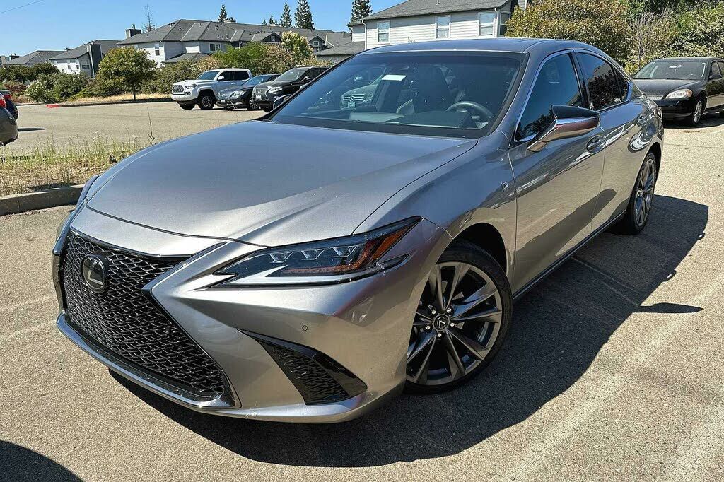 2019 Lexus ES