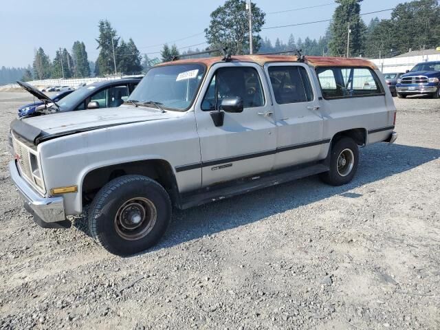 GMC Suburban