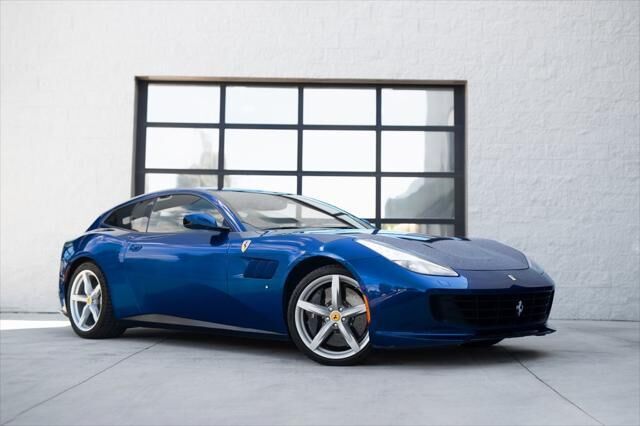 Ferrari GTC4Lusso