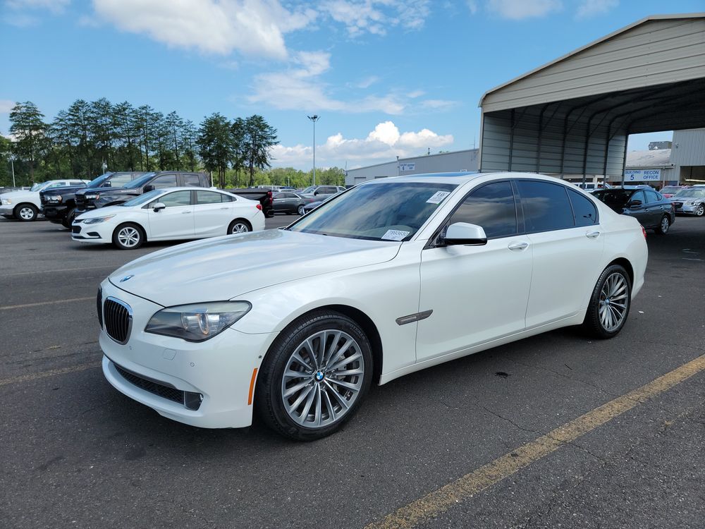 BMW 750i