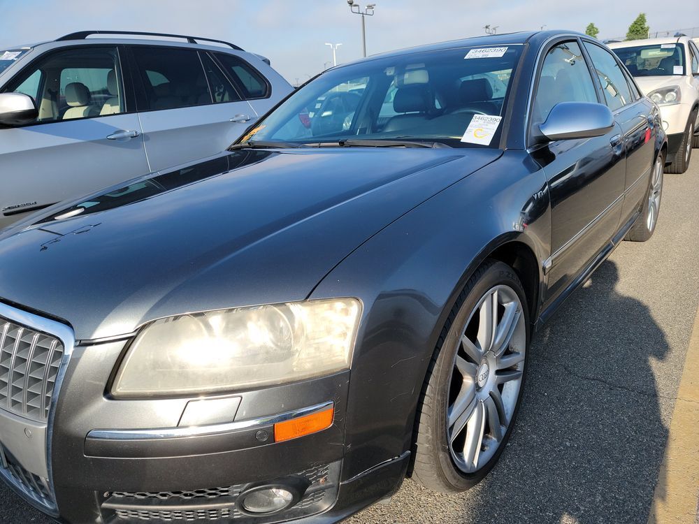 Audi S8