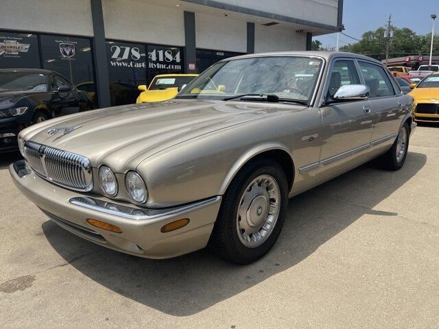 Jaguar Vanden Plas