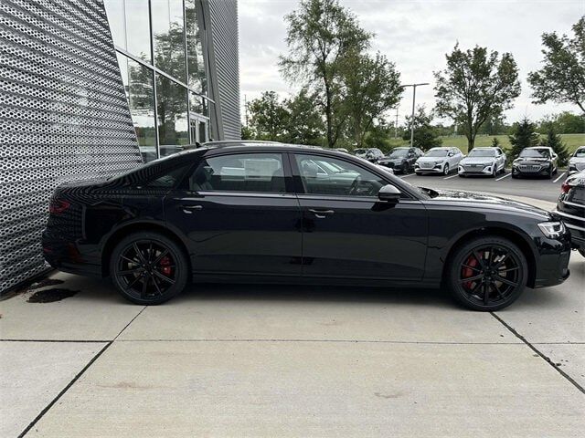 2023 Audi S8