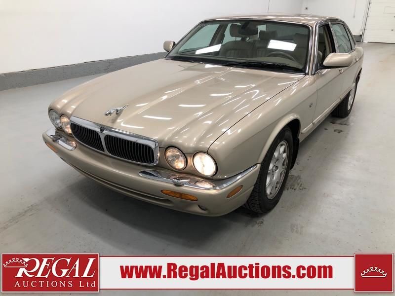 Jaguar XJ8