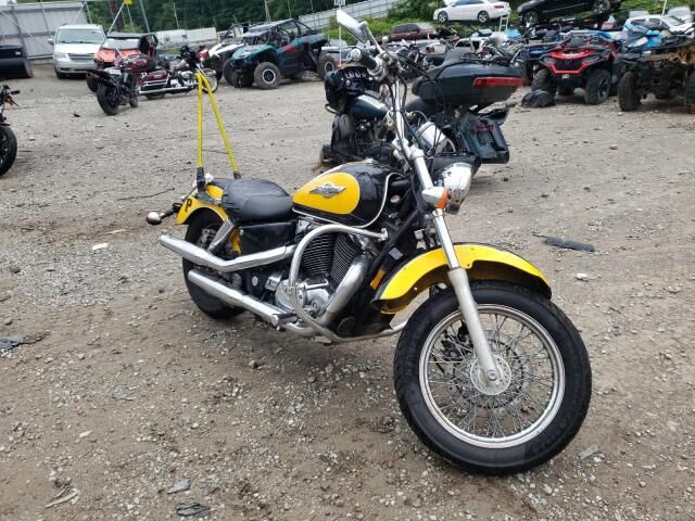 Honda VT1100C2 (SHADOW ACE)