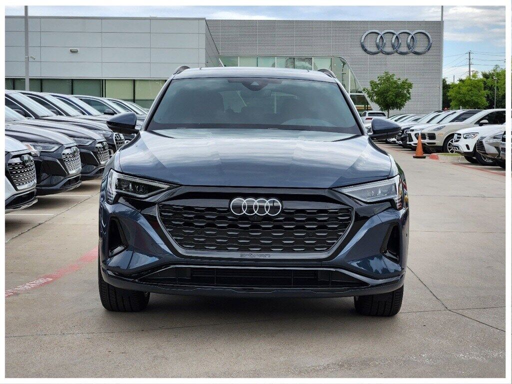 2024 Audi Q8